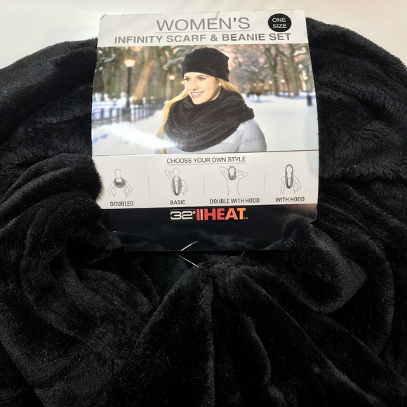 New 32 Degrees Ladies/' Ultra Soft Faux Fur Infinity Scarf and Hat Set